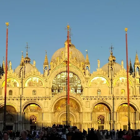 Cà Del Poeta 3* Venise