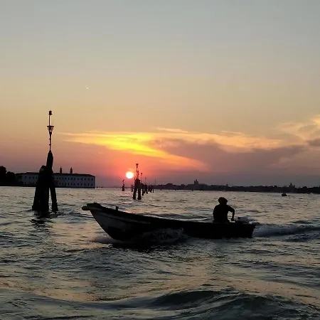 Cà Del Poeta Couette-café