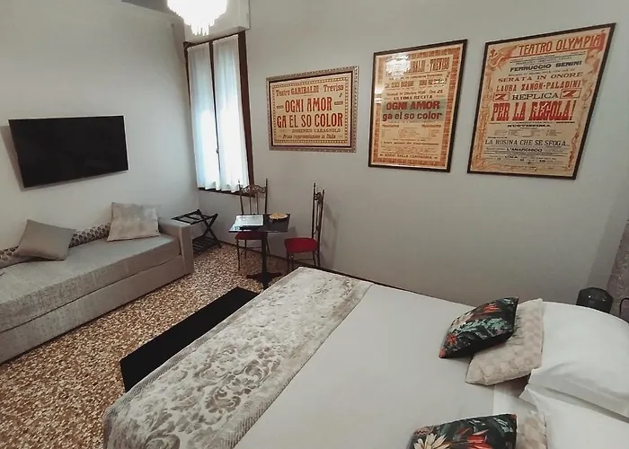 Ca Del Poeta Bed & Breakfast